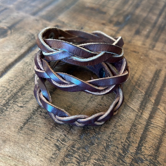 Jewelry - 💥3 for $12💥 leather bracelet bundle of 3